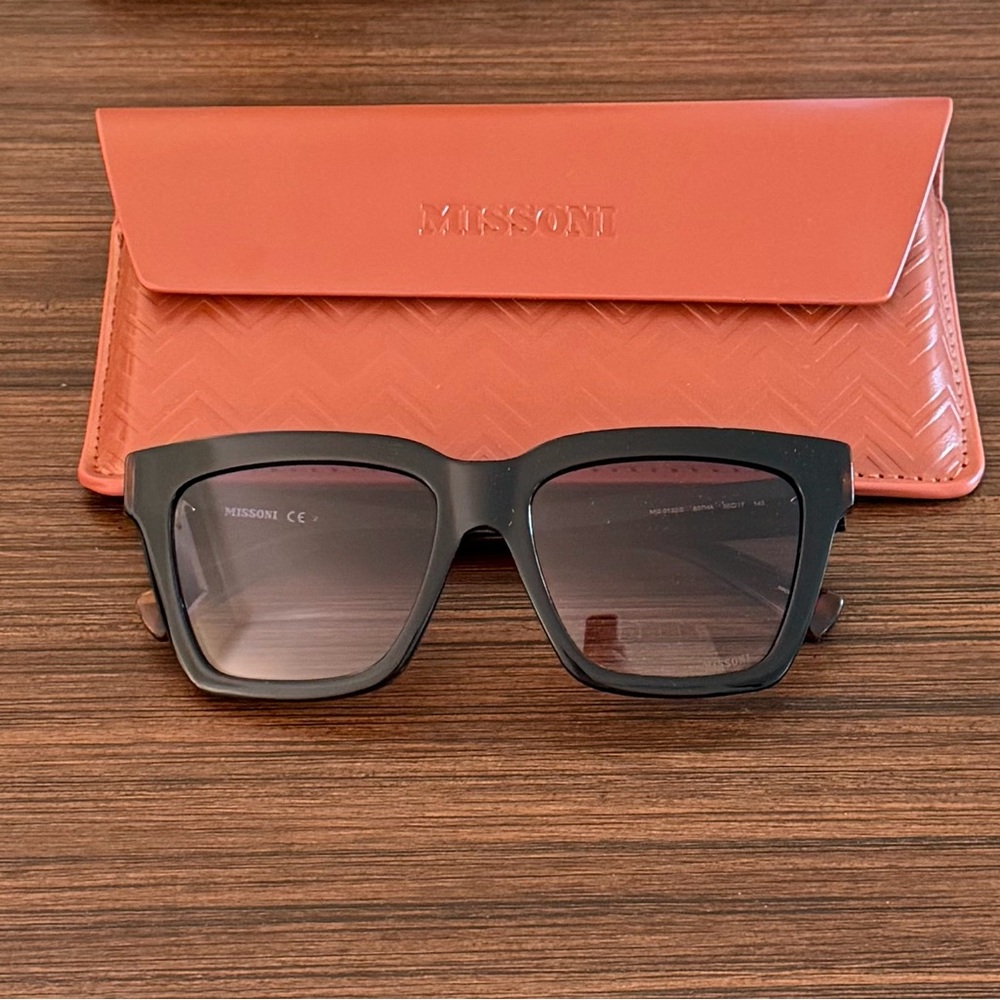 Missoni Black Sunglasses with Orange Case
